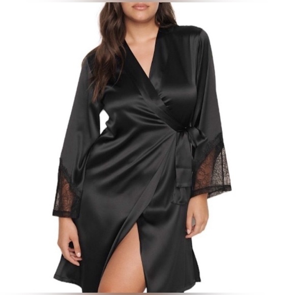 Victoria's Secret Black Satin & Lace Wrap around Kimono Robe Size M/L - Picture 1 of 7